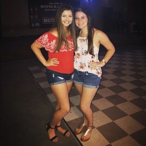 Meet your Posher, Sarah